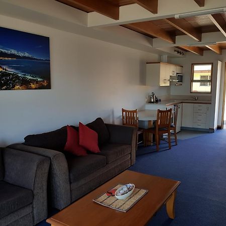 The Anchor Inn Beachfront Motel Kaikoura Kültér fotó