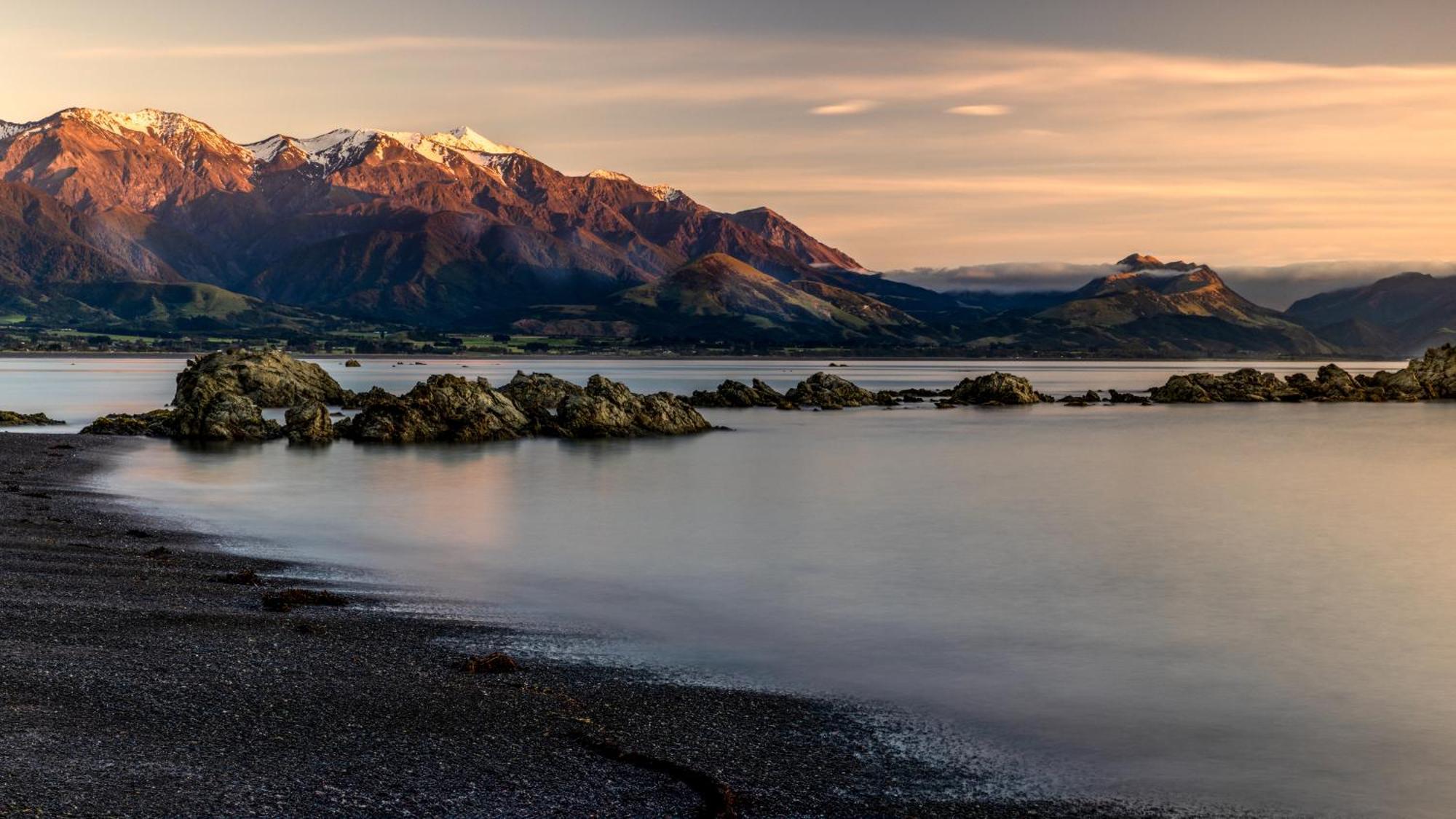 The Anchor Inn Beachfront Motel Kaikoura Kültér fotó