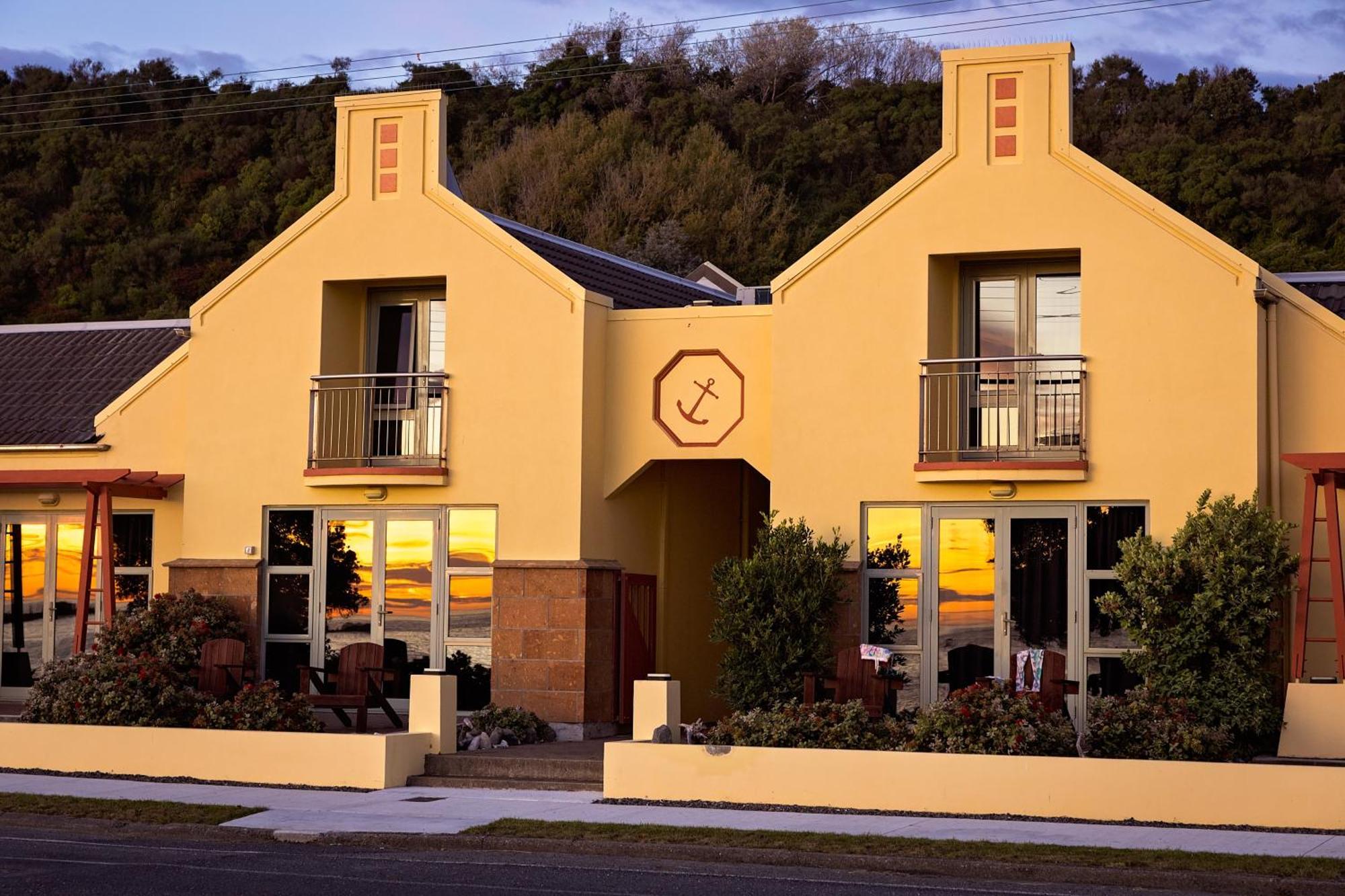 The Anchor Inn Beachfront Motel Kaikoura Kültér fotó