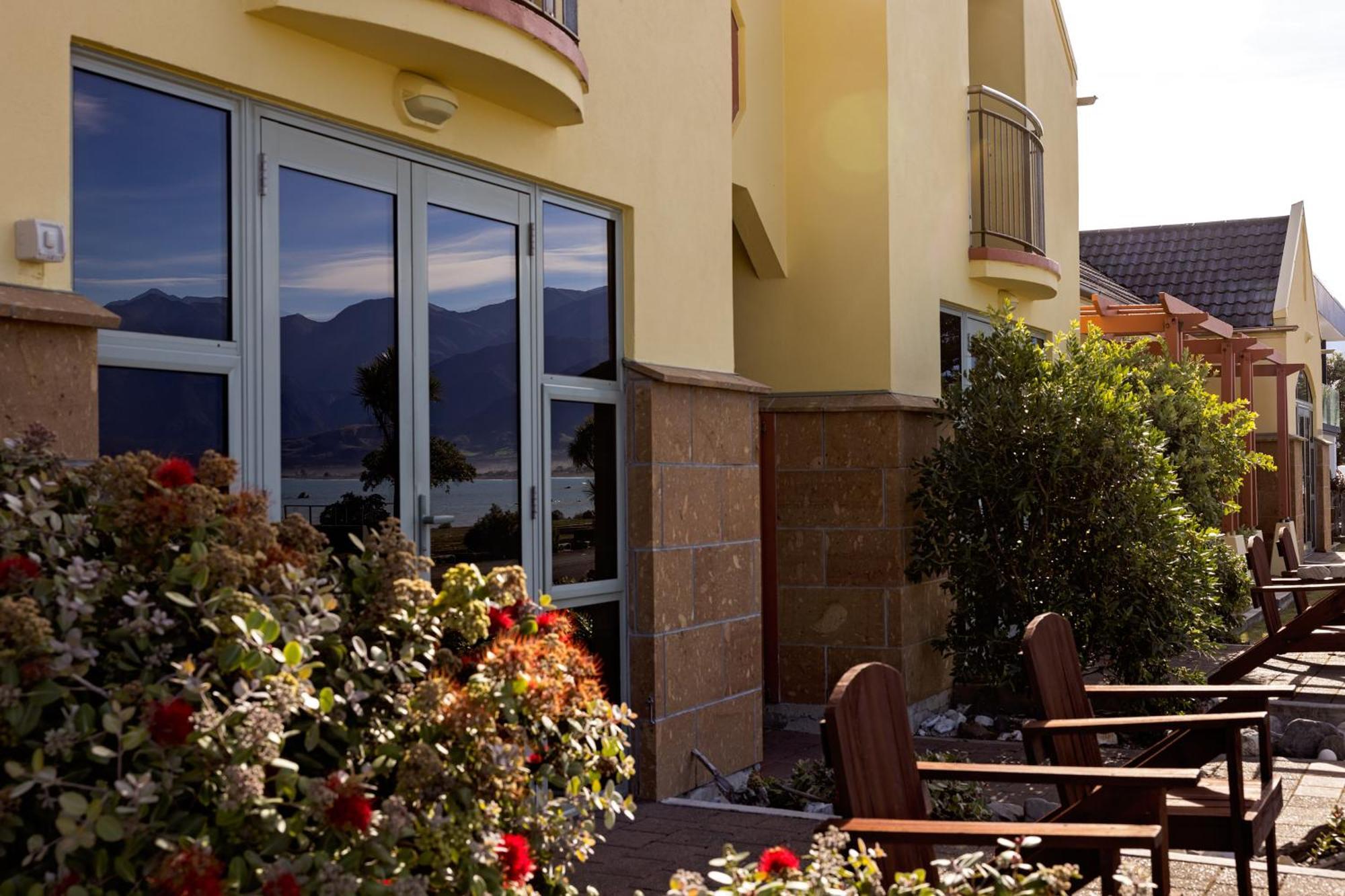 The Anchor Inn Beachfront Motel Kaikoura Kültér fotó