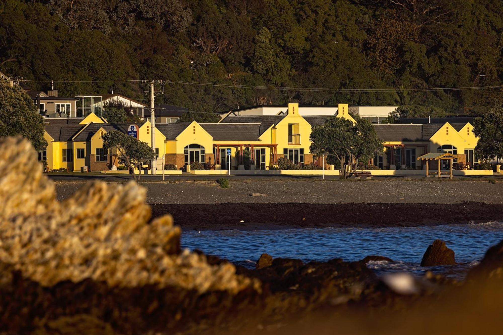 The Anchor Inn Beachfront Motel Kaikoura Kültér fotó